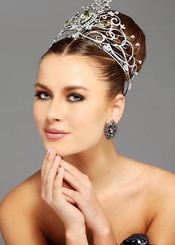 Ukraine's Anna Andres resigned so Diana Harkusha is now representing Ukraine at Miss Universe