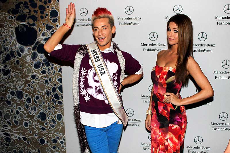The reigning Miss USA, Nia Sanchez lets Frankie Grande wear her Miss USA sash.  Frankie was a Big Brother U.S. contestant last year and he is also brother of pop star, Ariana Grande.